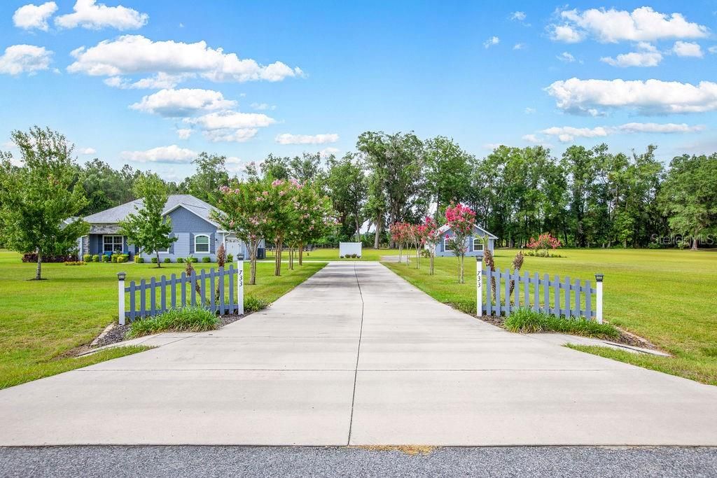 Photo of 733 SW Marynik Drive, High Springs, FL 32643 (MLS # GC541293)
