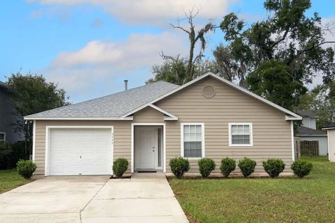Photo of 2525 NW 36th Lane, Gainesville, FL 32605 (MLS # A4689862)