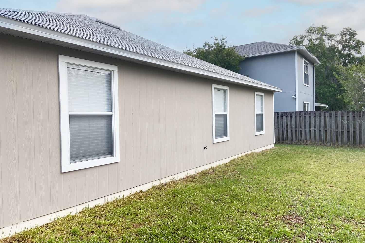 2525 NW 36TH LANE