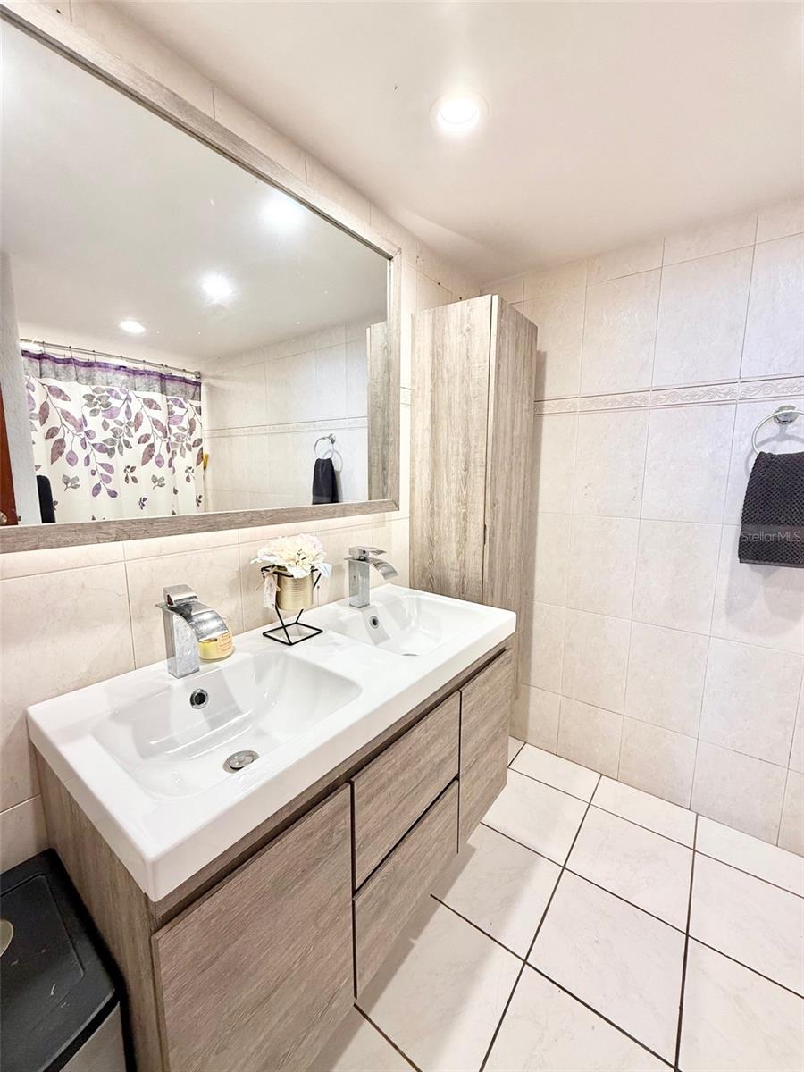 BALDORIOTY PLAZA - Residential