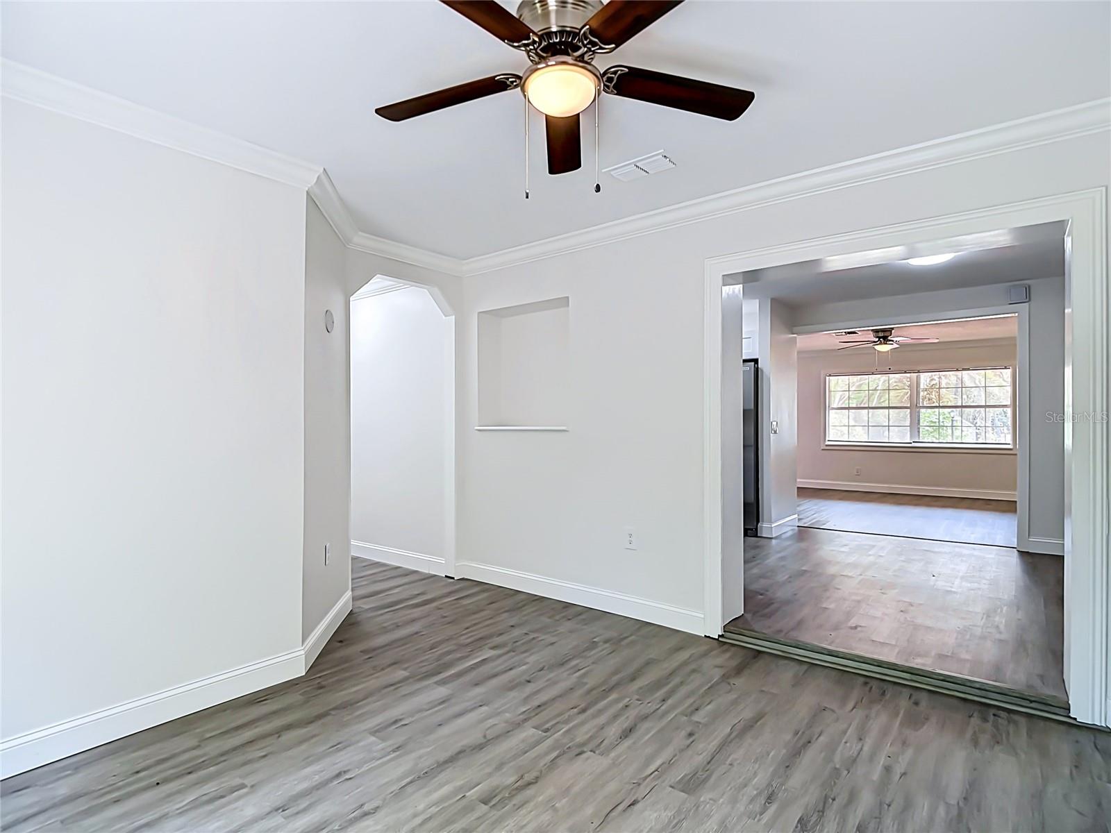 LONG LAKE ESTATES - Residential