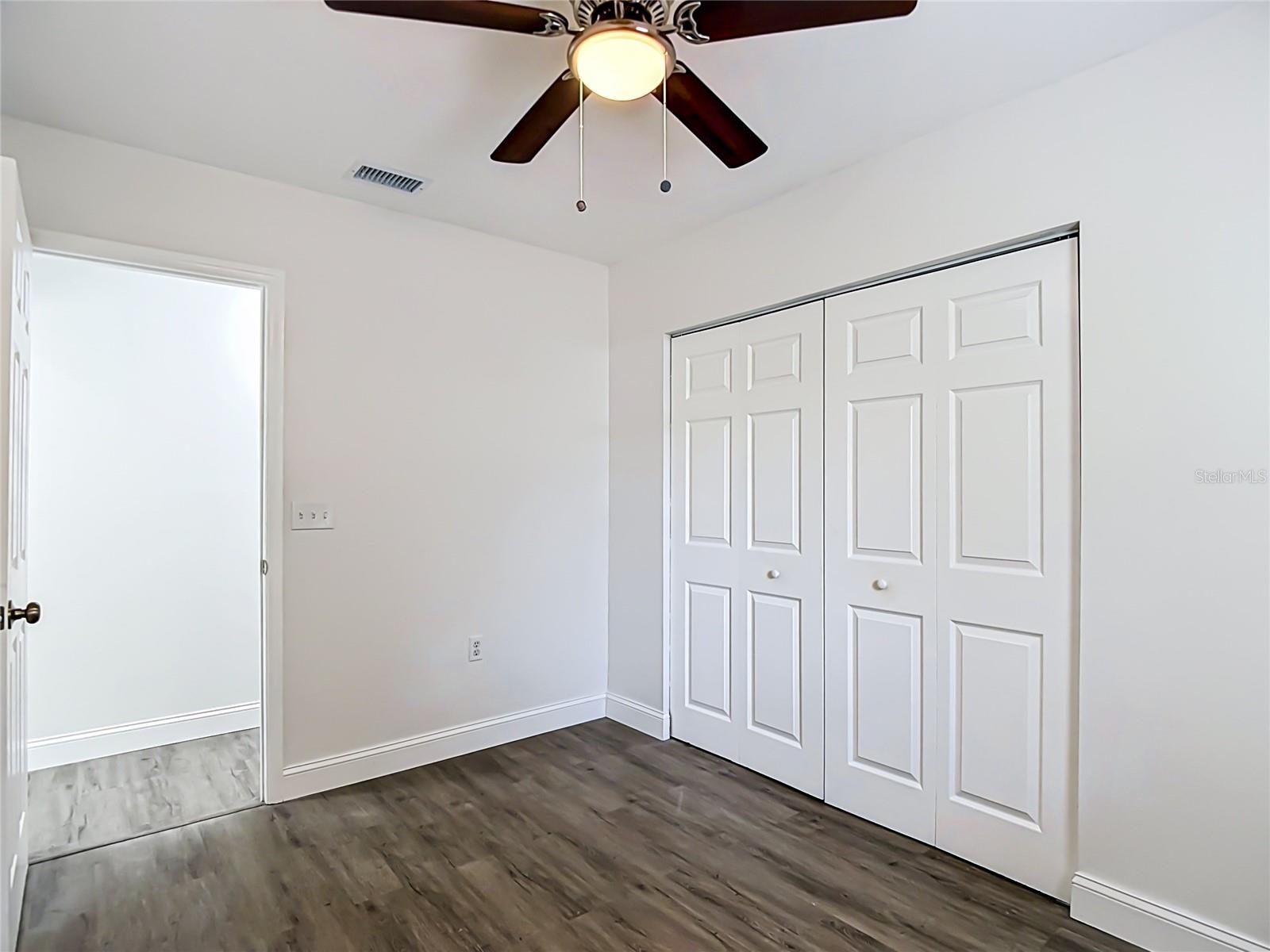 LONG LAKE ESTATES - Residential