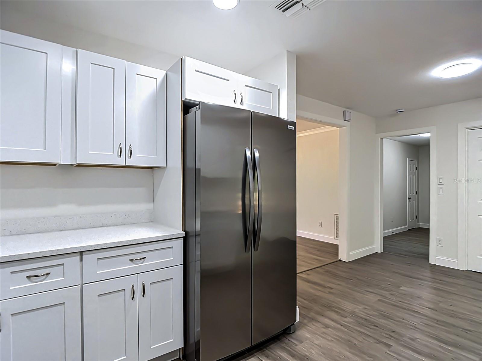 LONG LAKE ESTATES - Residential