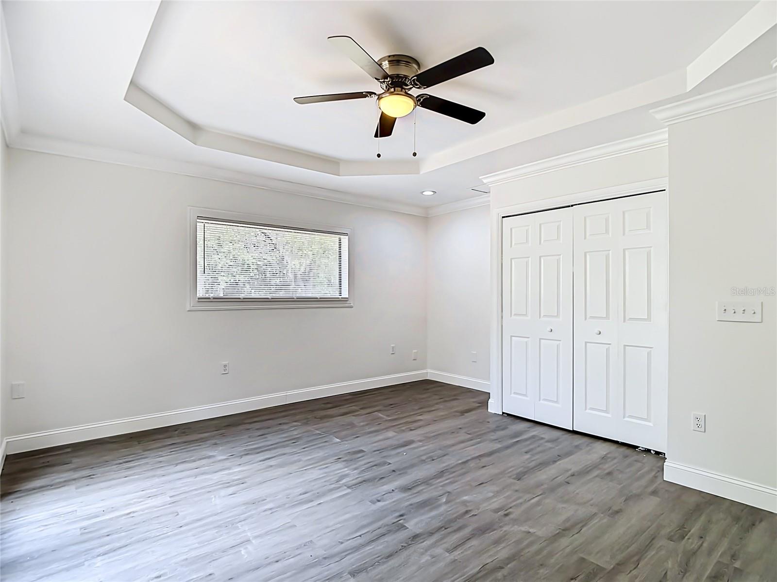 LONG LAKE ESTATES - Residential