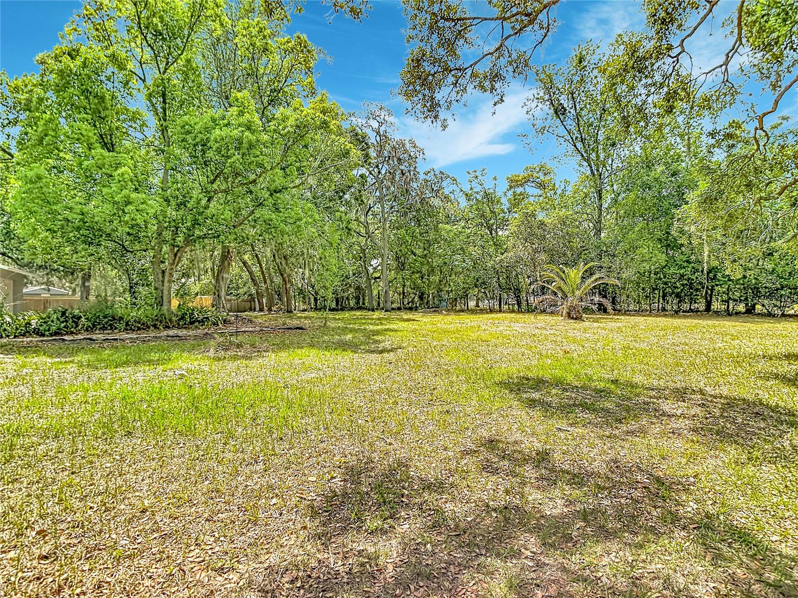LONG LAKE ESTATES - Residential