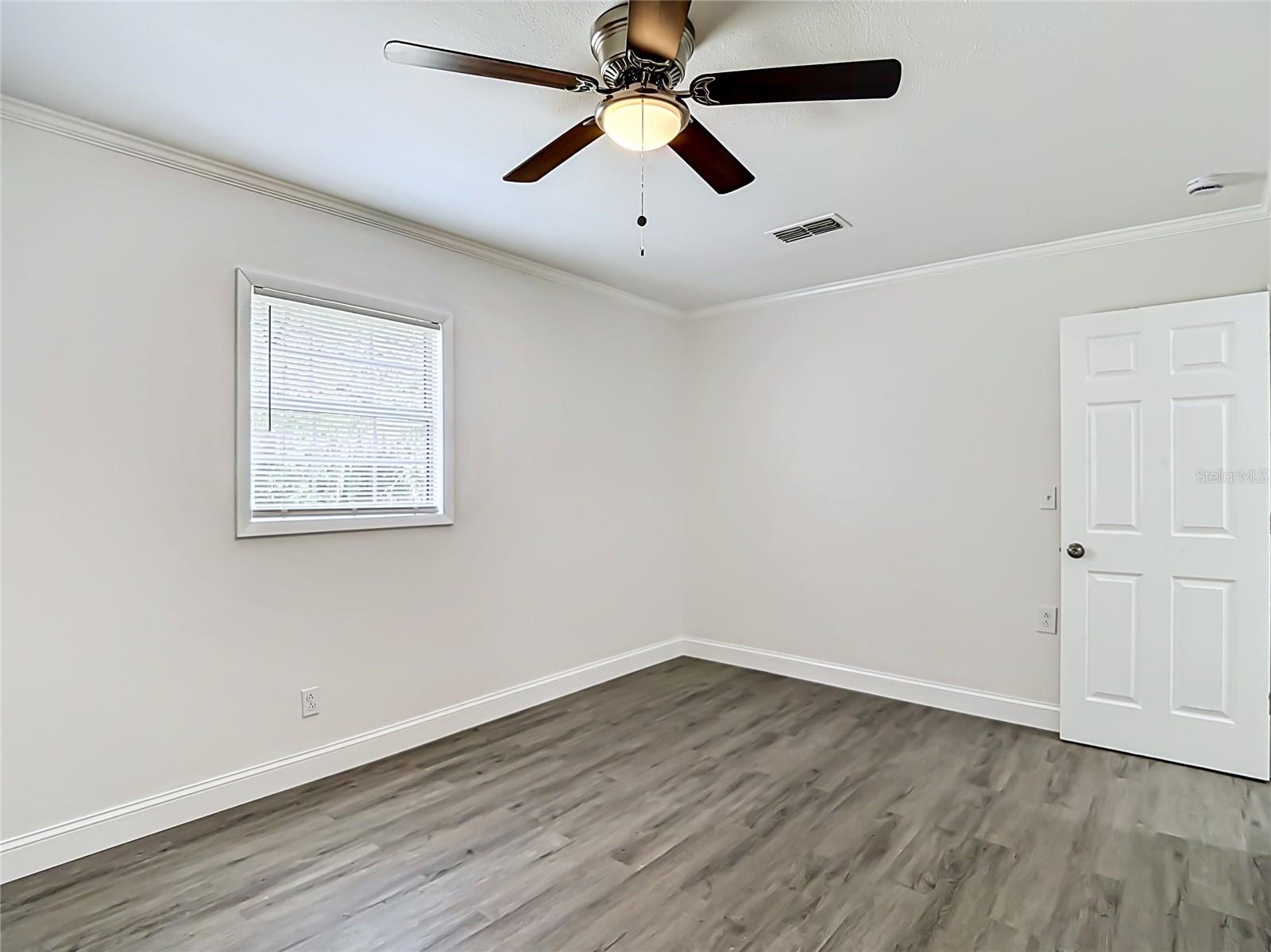 LONG LAKE ESTATES - Residential