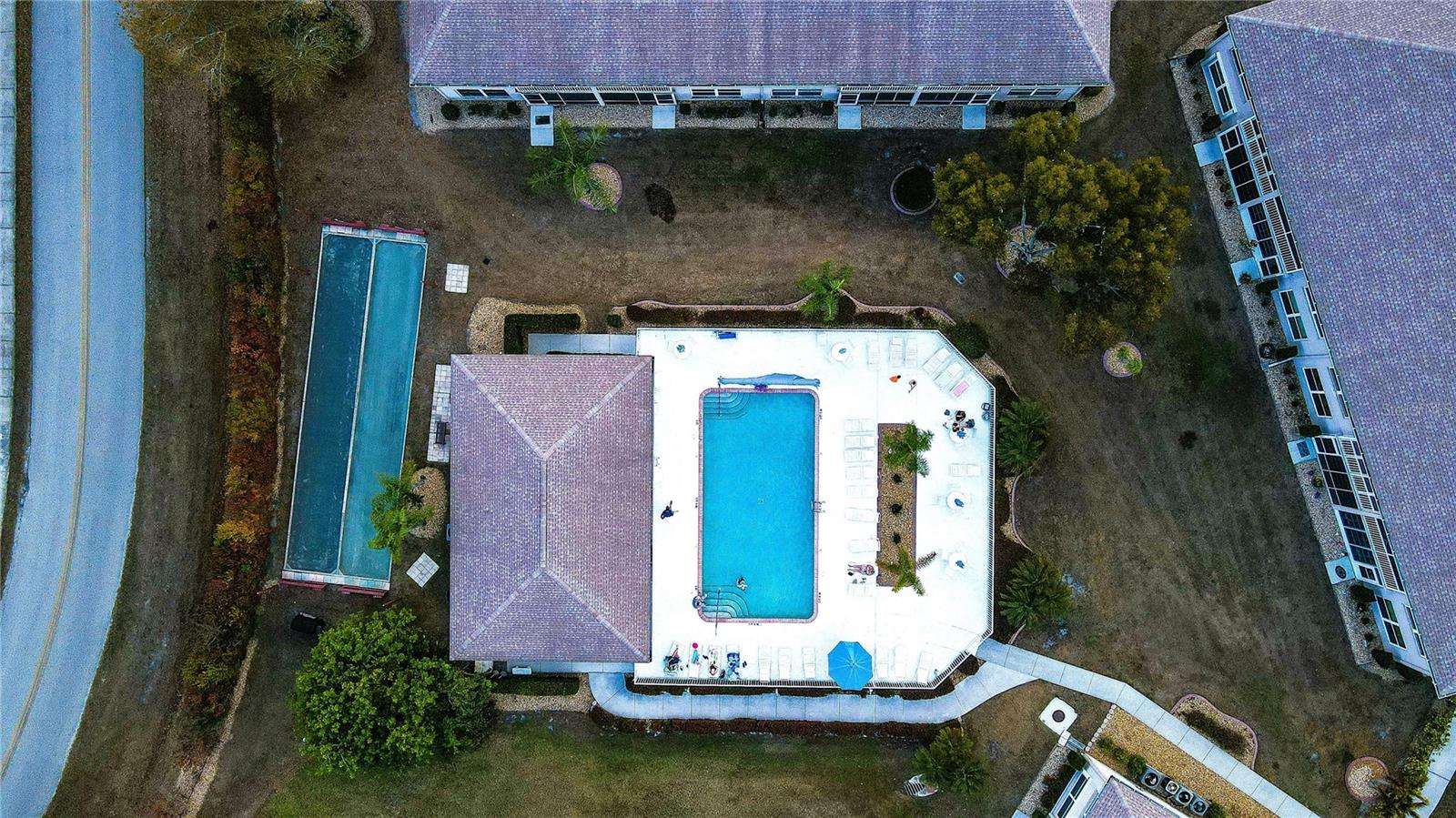 CRYSTAL BAY/KINGSWAY CONDO PH - Residential