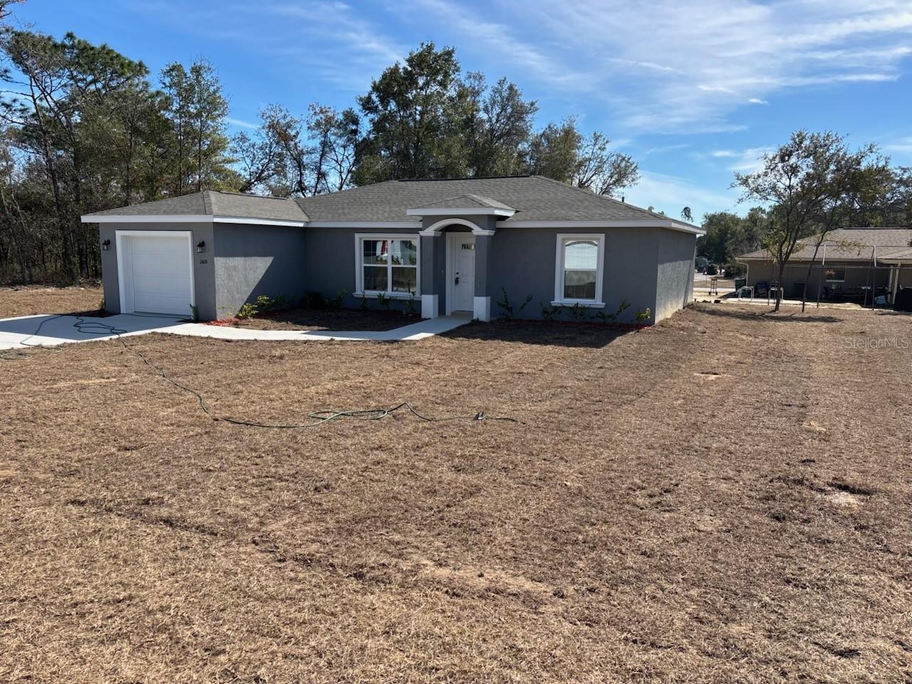 2420 W MENORES DRIVE