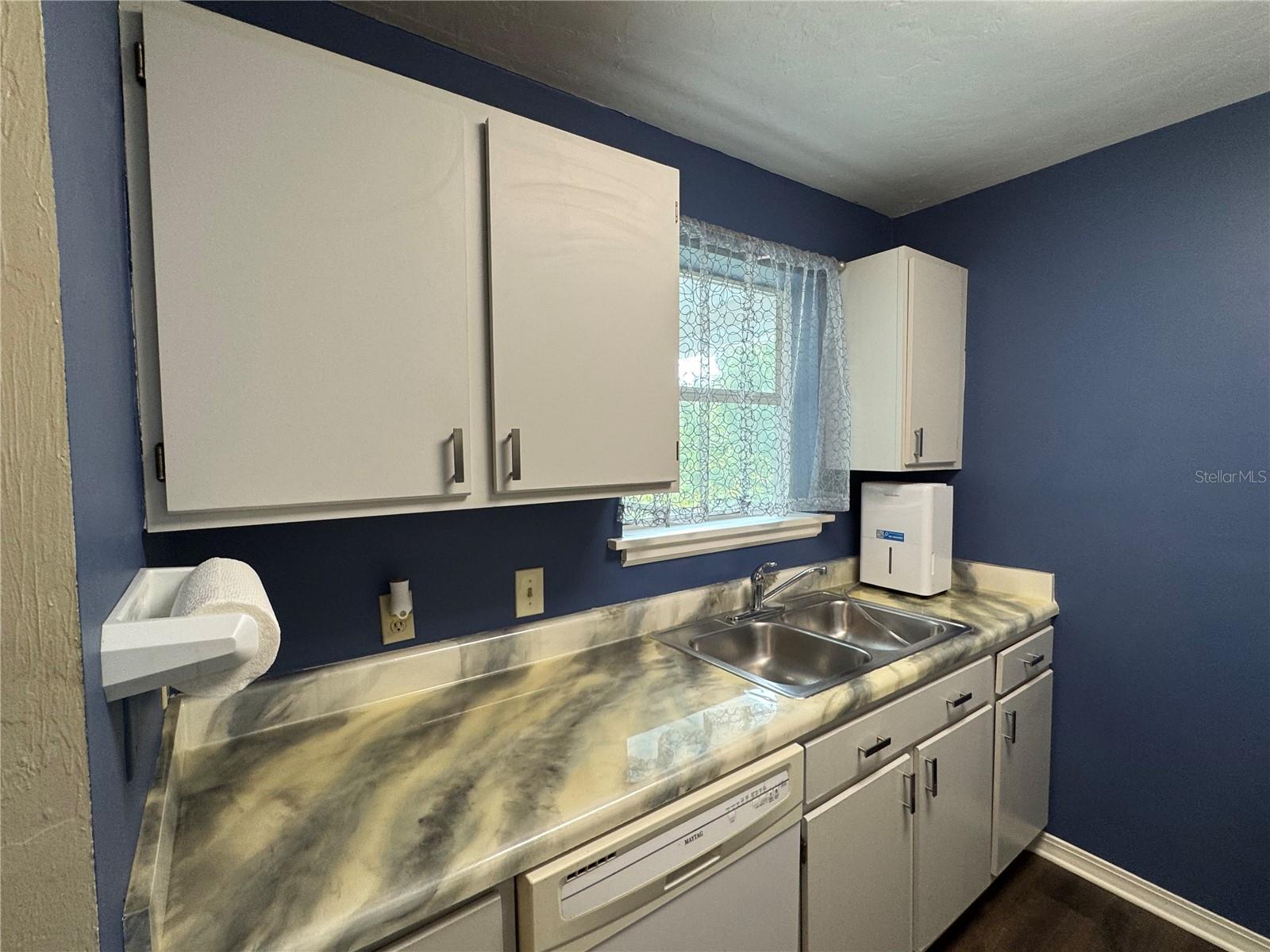 CAMPUS EDGE CONDO - Residential