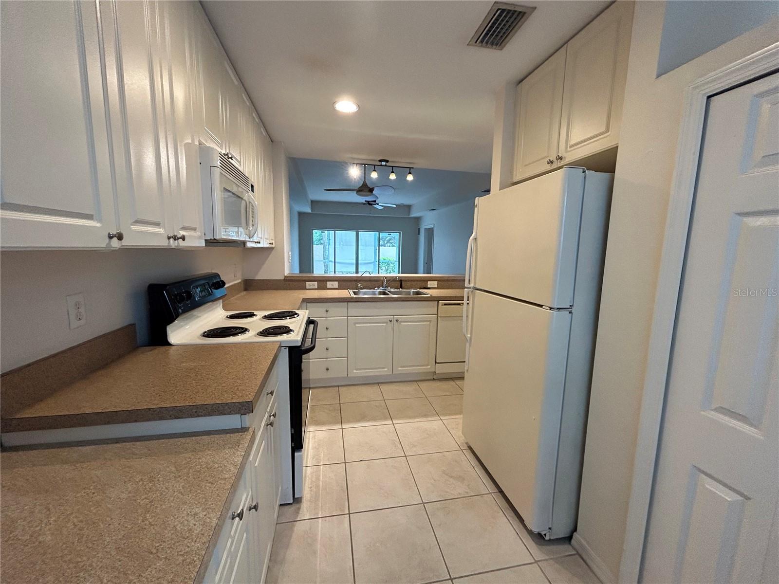 COLONY AT SABAL TRACE PH 01 - Residential Lease