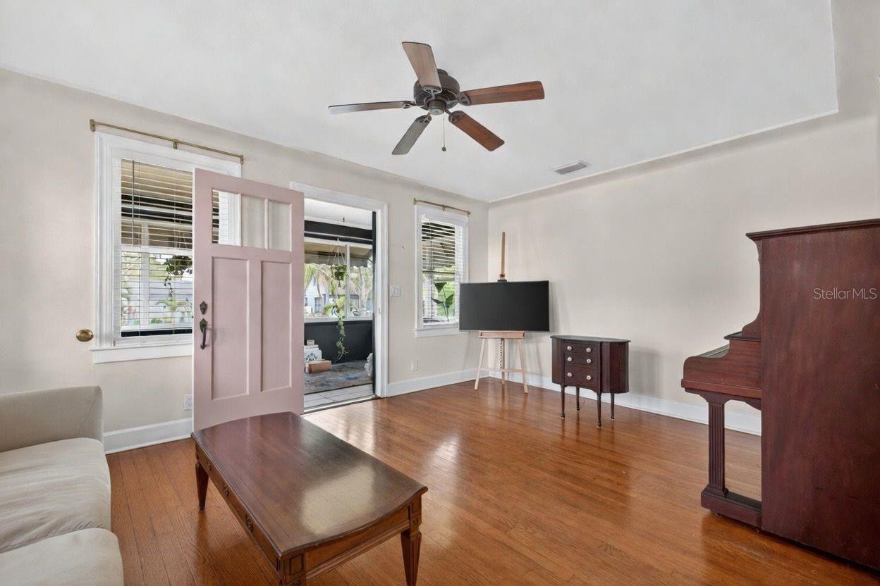 CHEVY CHASE - Residential