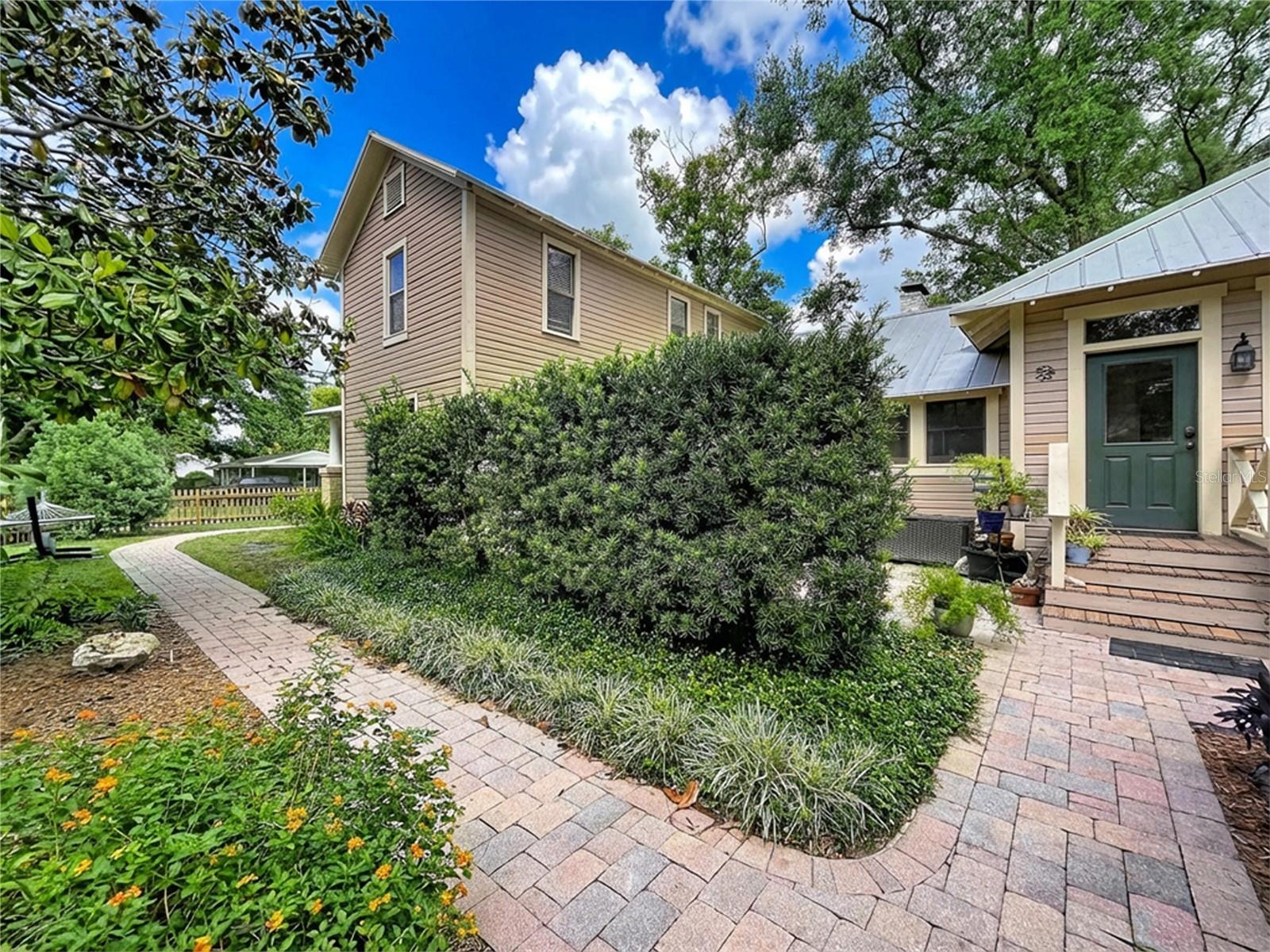 CRAWFORD PLACE - Residential