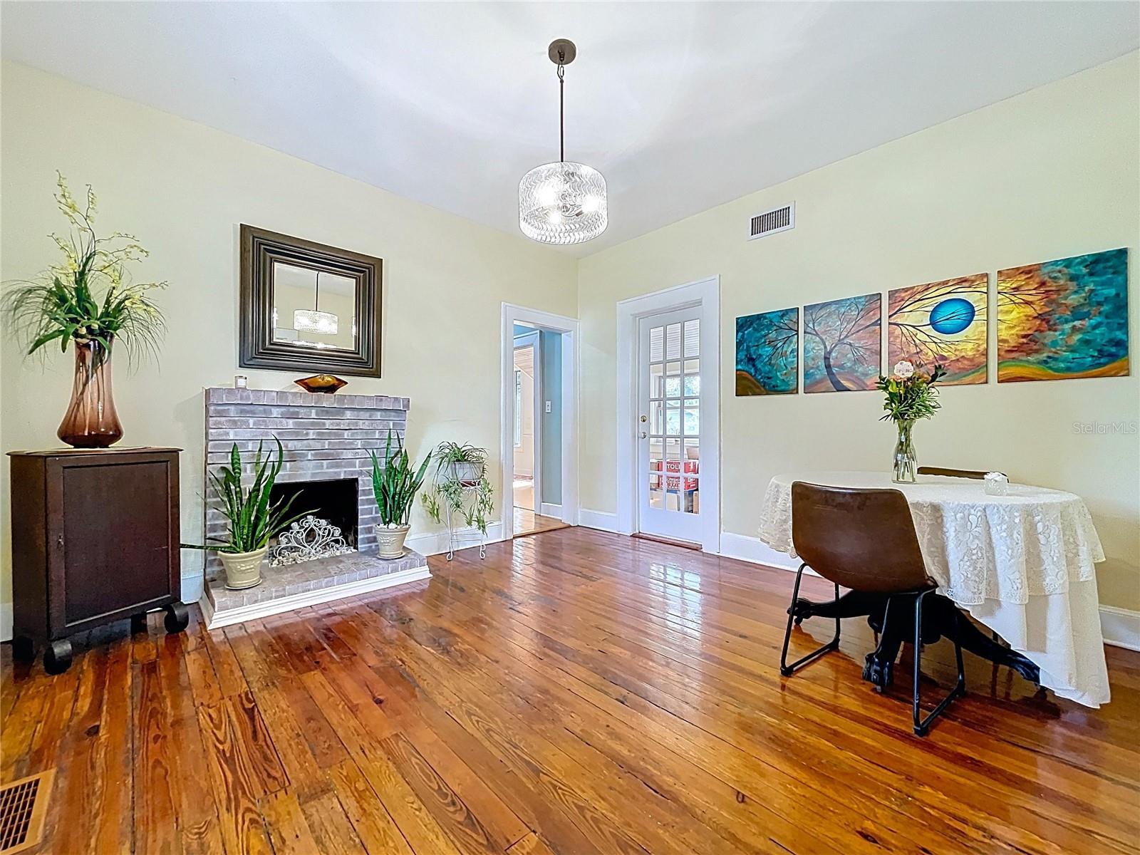 CRAWFORD PLACE - Residential