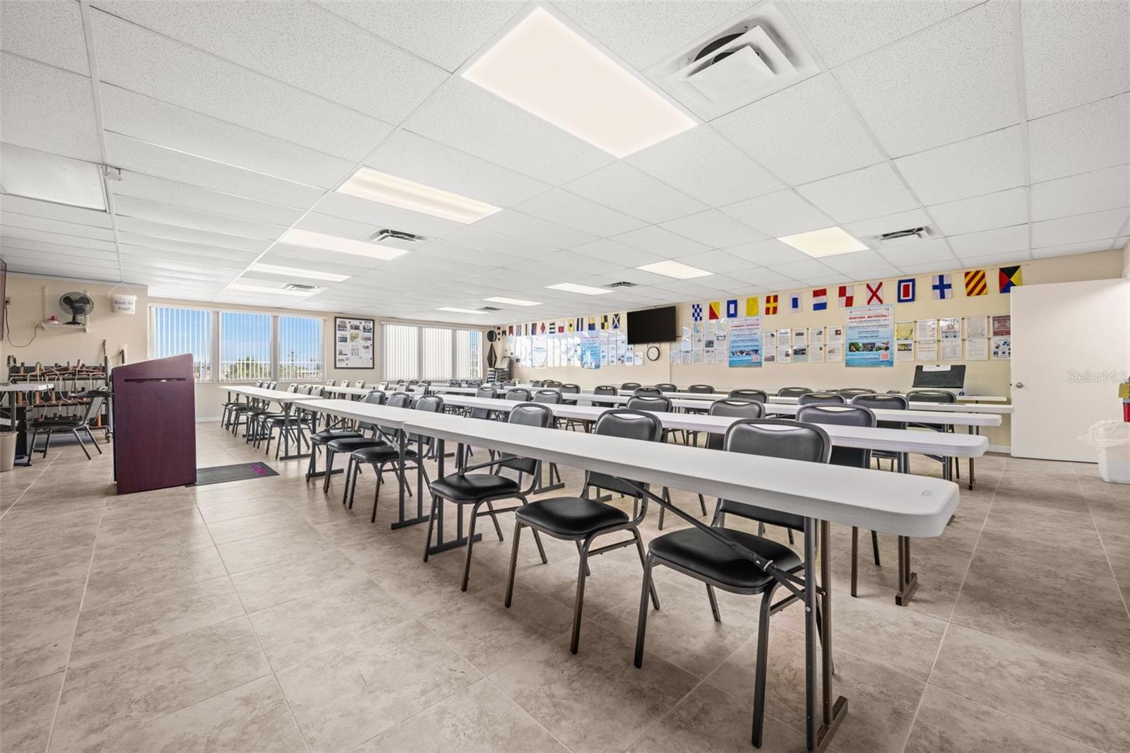 CAPE CORAL - Commercial Sale