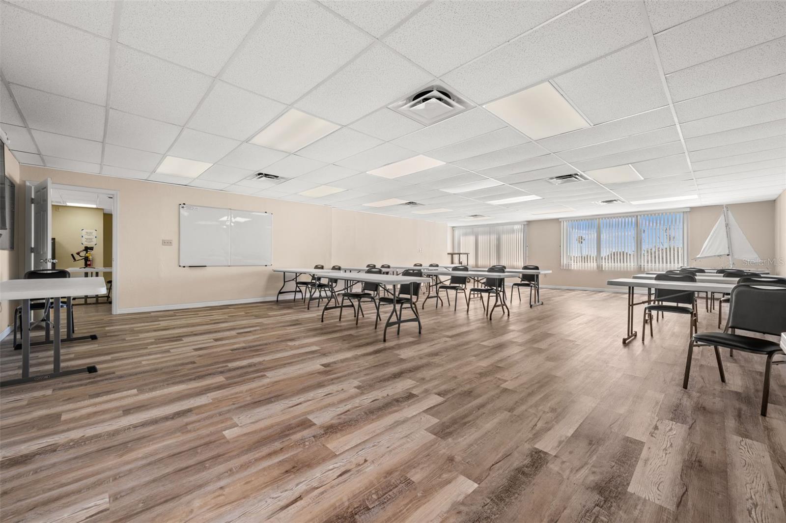 CAPE CORAL - Commercial Sale