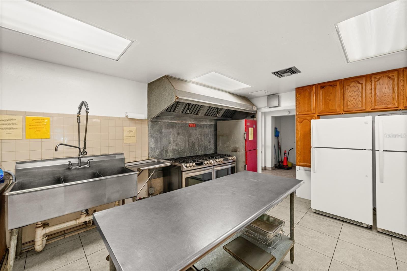 CAPE CORAL - Commercial Sale