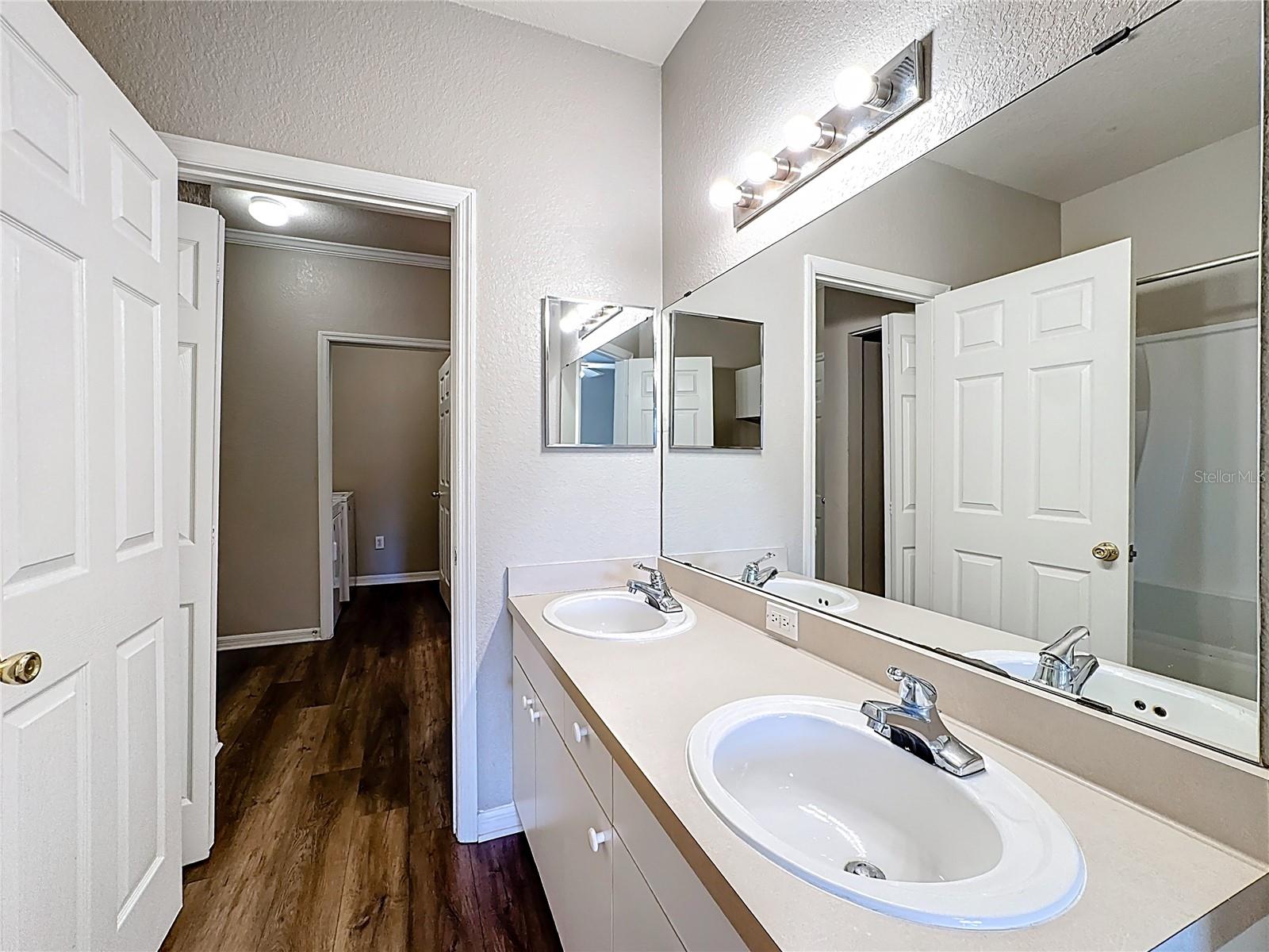 MOSAIC/MILLENIA - Residential