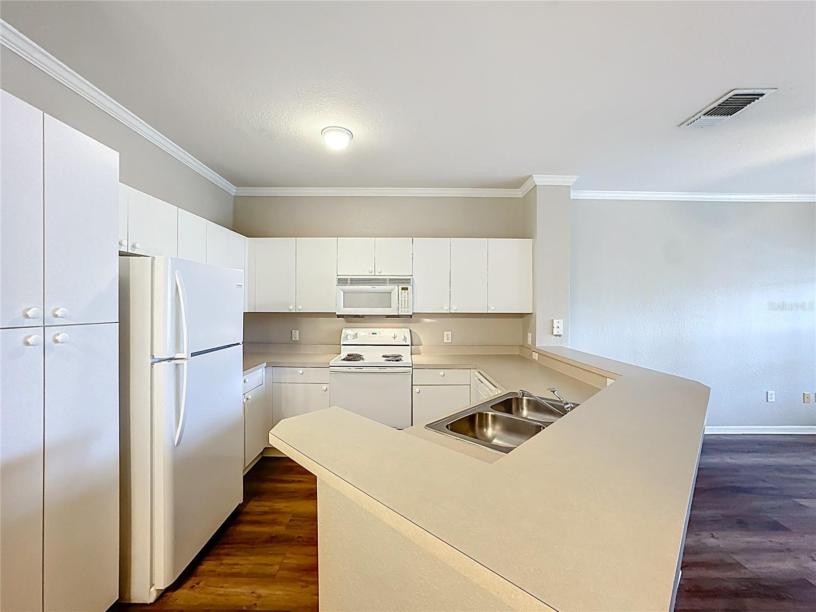 MOSAIC/MILLENIA - Residential
