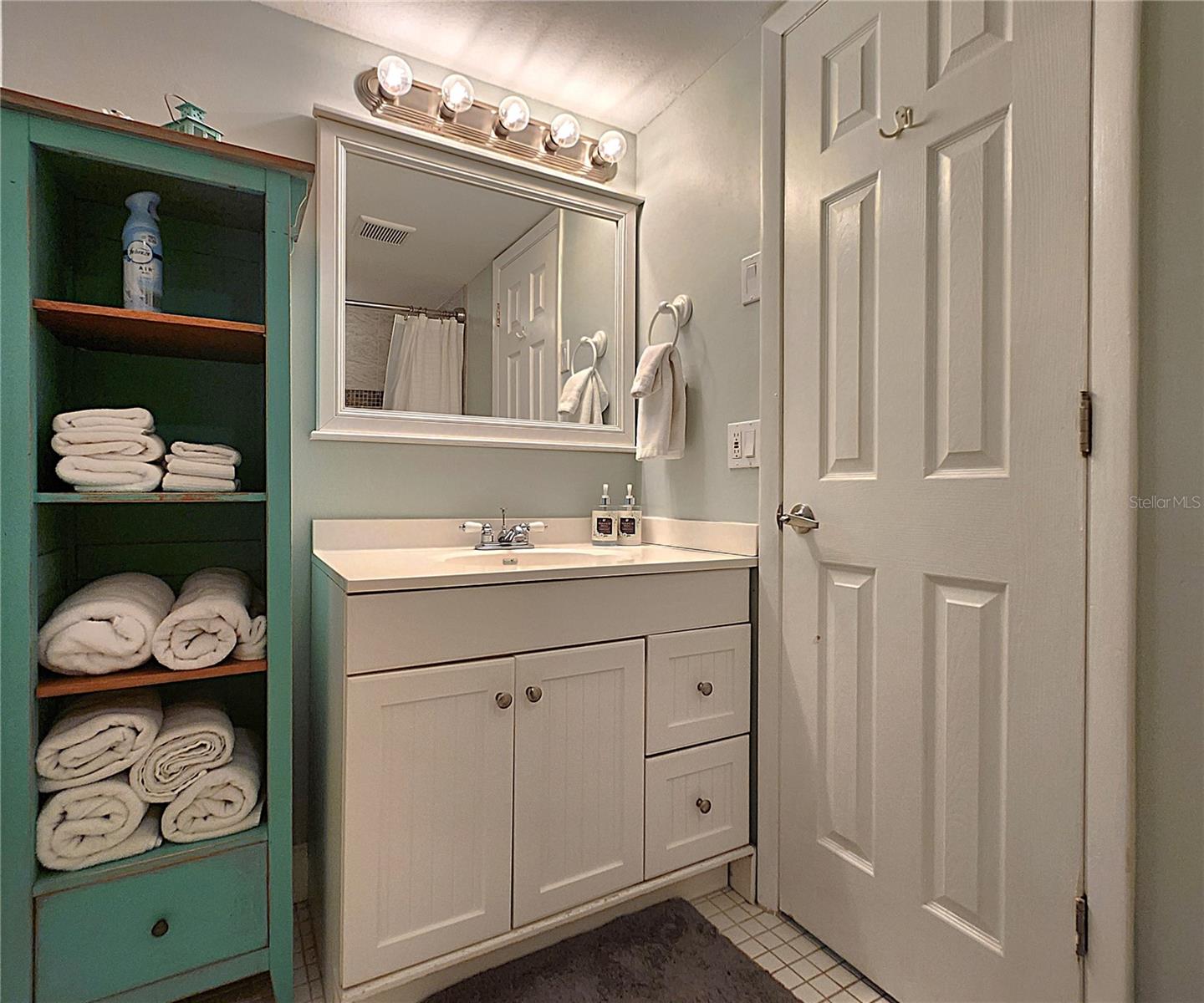 GULF SHORES CONDO - Residential