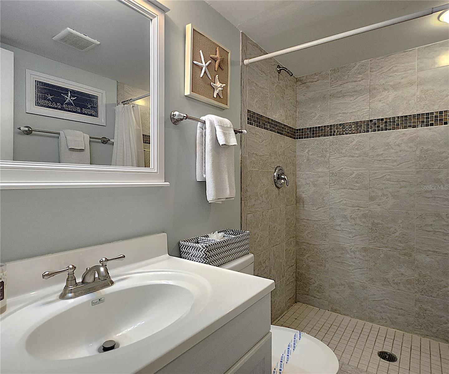 GULF SHORES CONDO - Residential