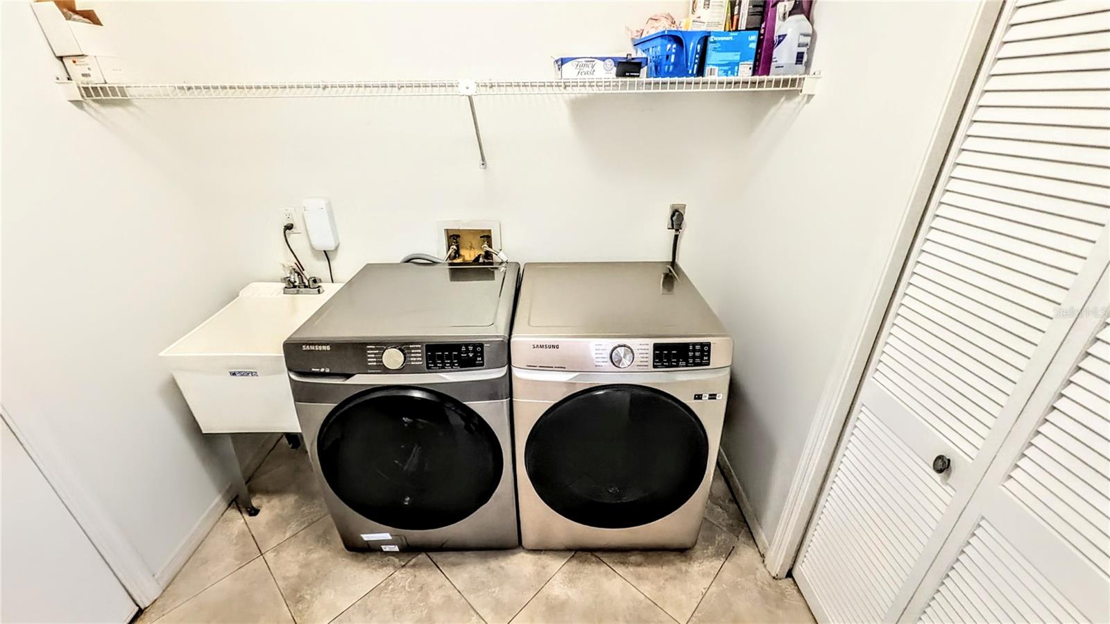 PINE TRACE - Residential Lease