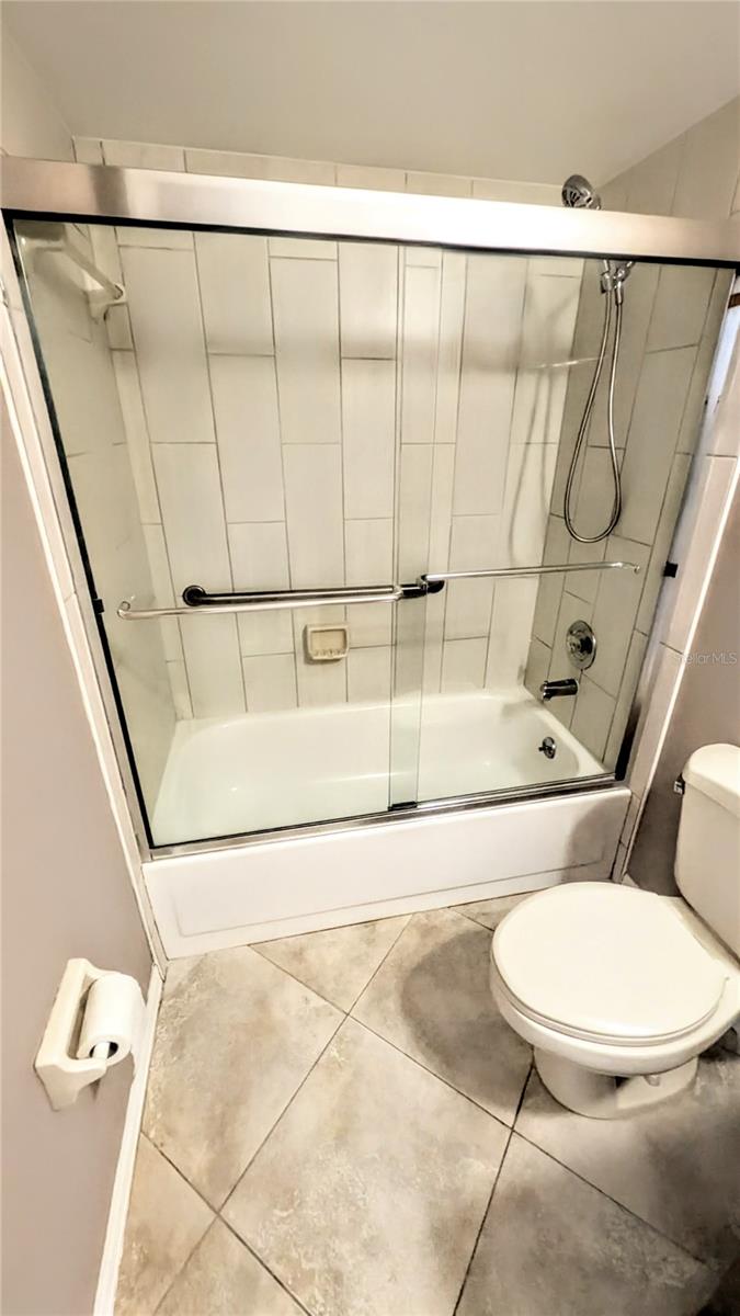 PINE TRACE - Residential Lease