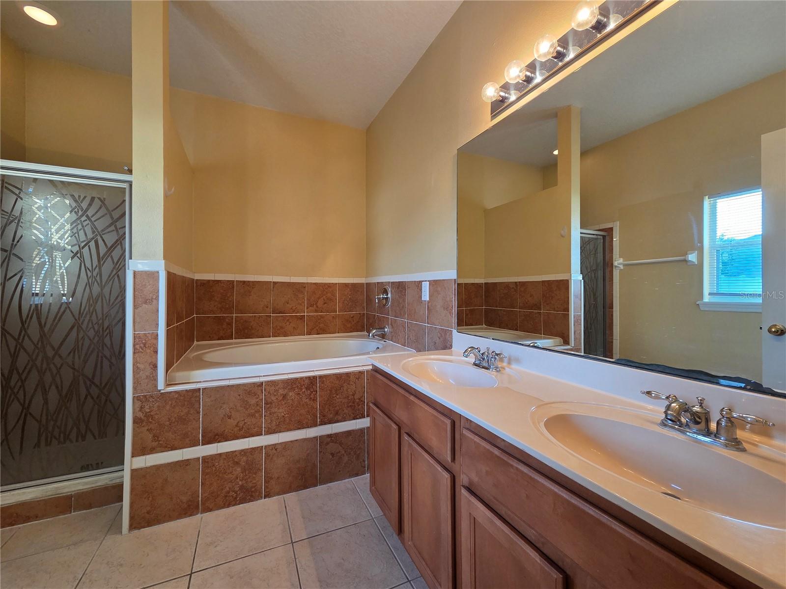 CELERY KEY - Residential Lease