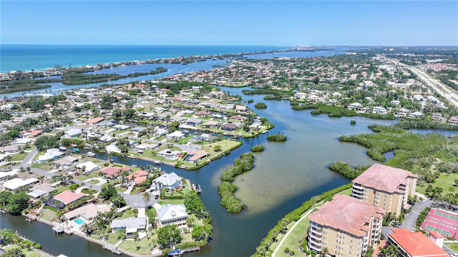 SORRENTO VILLAS 1 - Residential