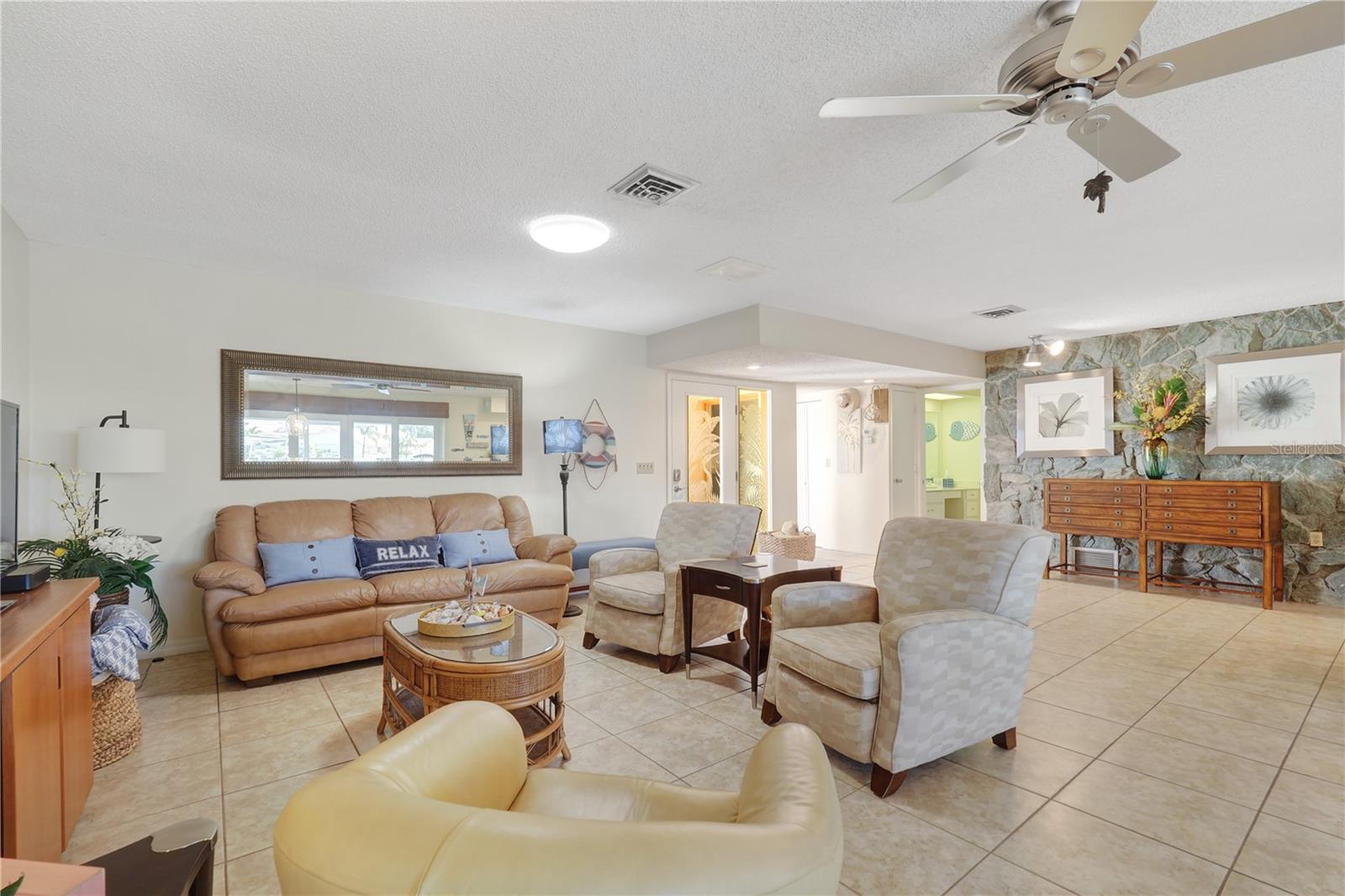 SORRENTO VILLAS 1 - Residential