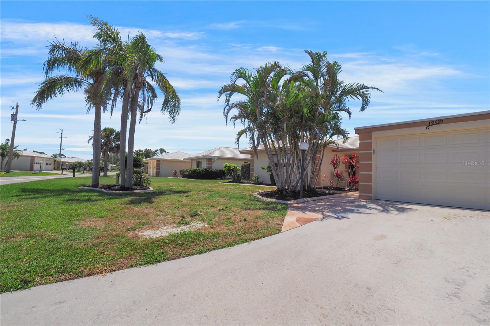 SORRENTO VILLAS 1 - Residential