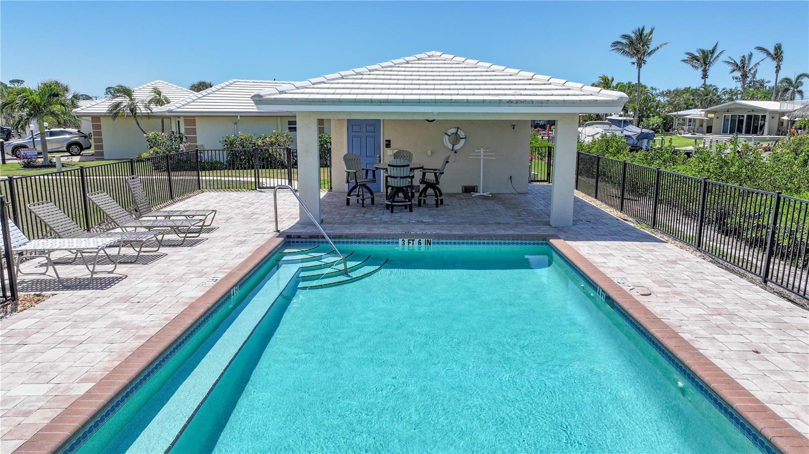 SORRENTO VILLAS 1 - Residential