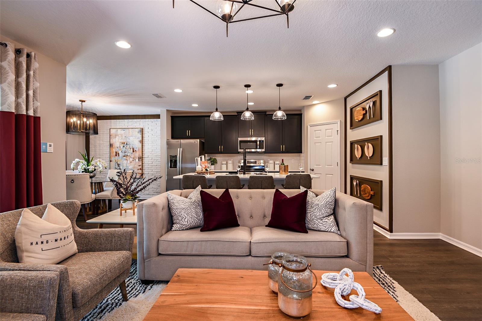 LAKE LINCOLN SUB - Residential