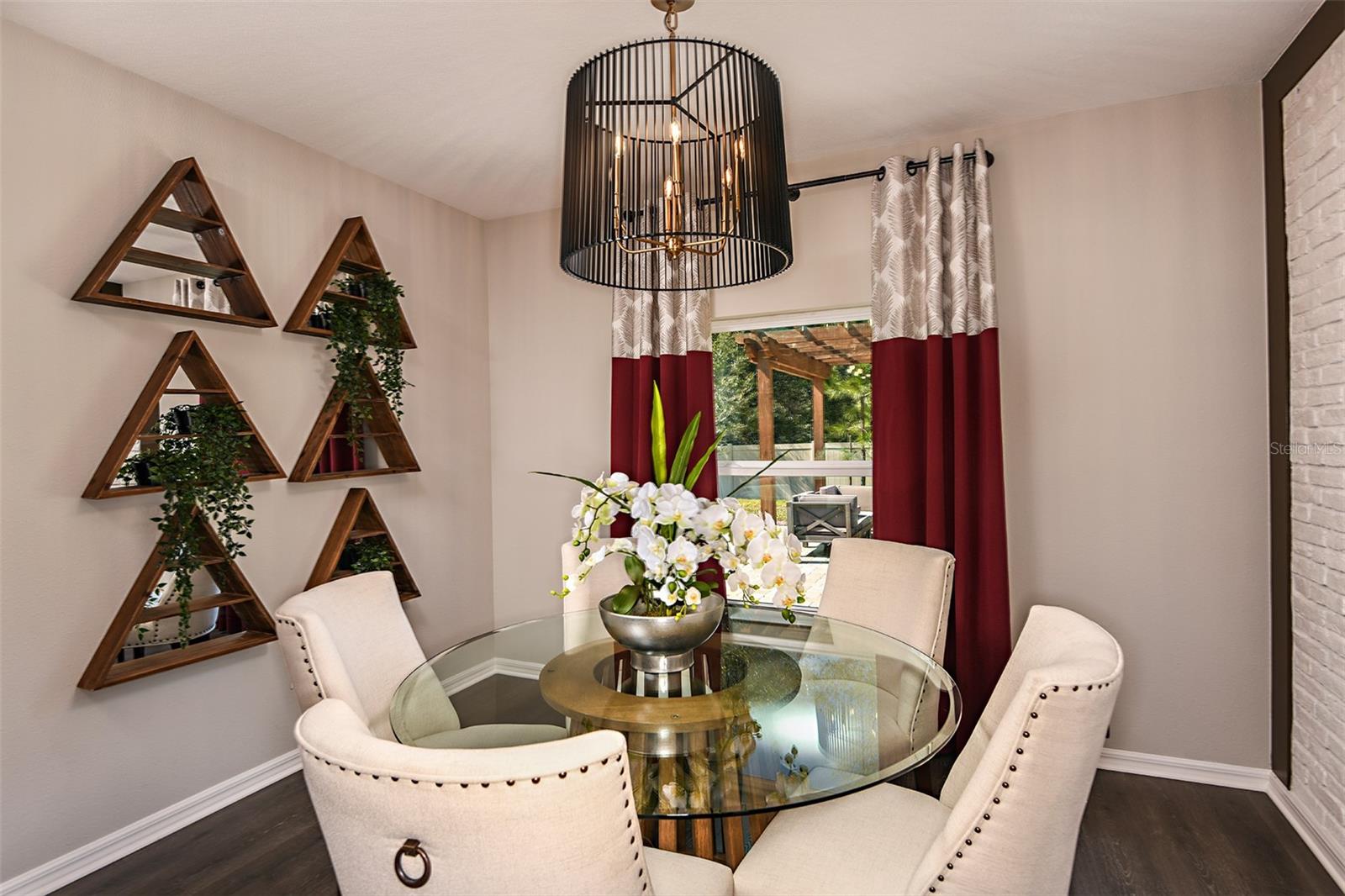 LAKE LINCOLN SUB - Residential