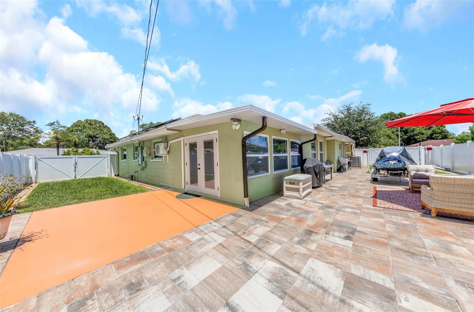 2465 BURNICE DRIVE