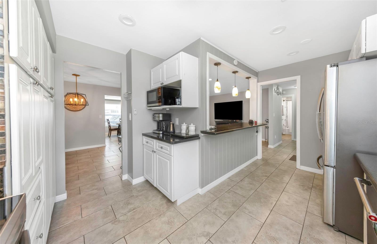 TROPIC HILLS - Residential