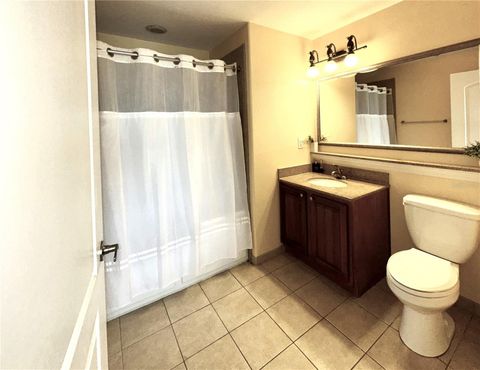 Condominium in ORLANDO FL 13415 BLUE HERON BEACH DRIVE 16.jpg