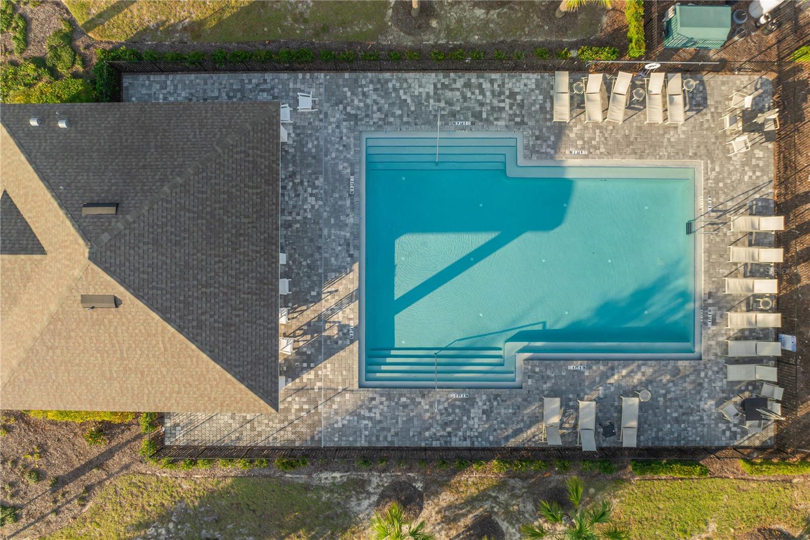 LINCOLN OAKS - Residential