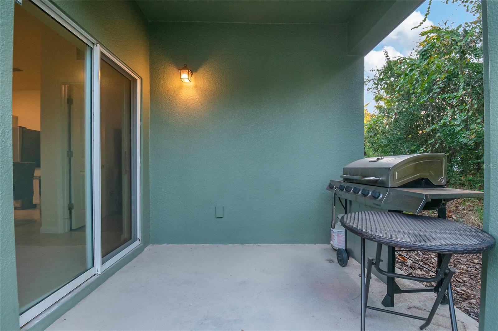 LINCOLN OAKS - Residential