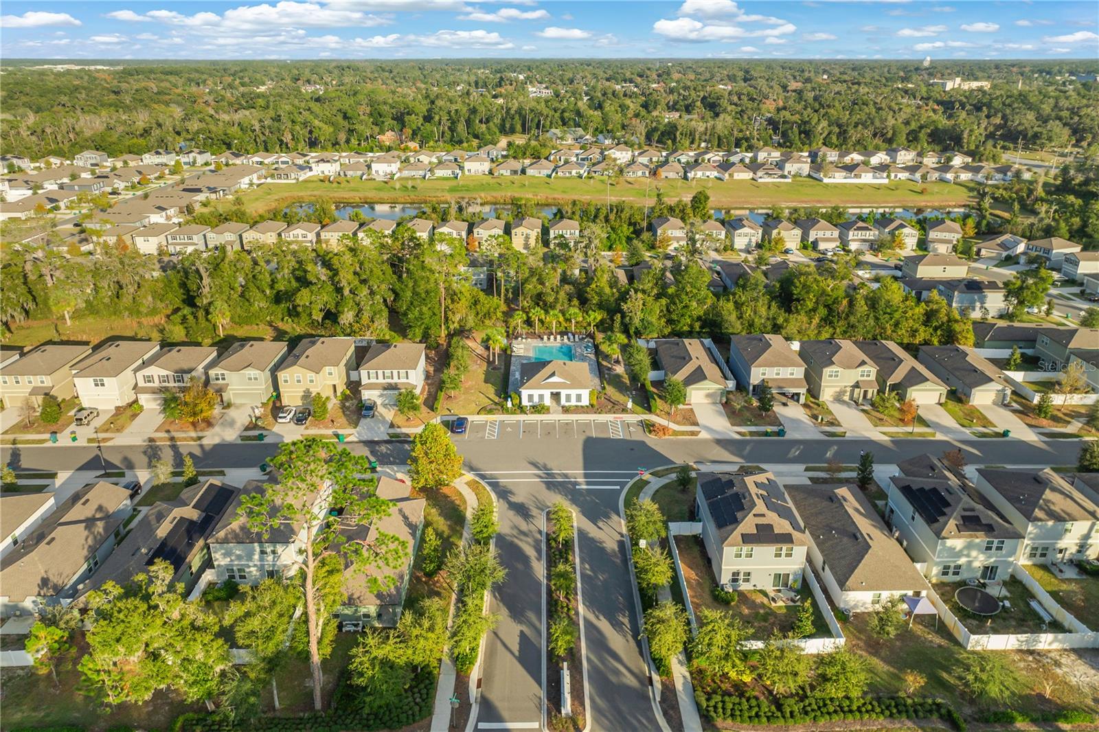 LINCOLN OAKS - Residential