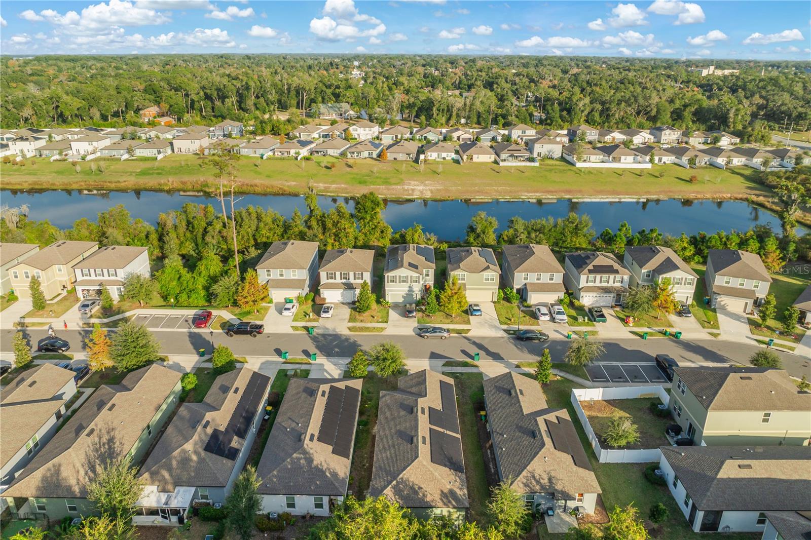 LINCOLN OAKS - Residential