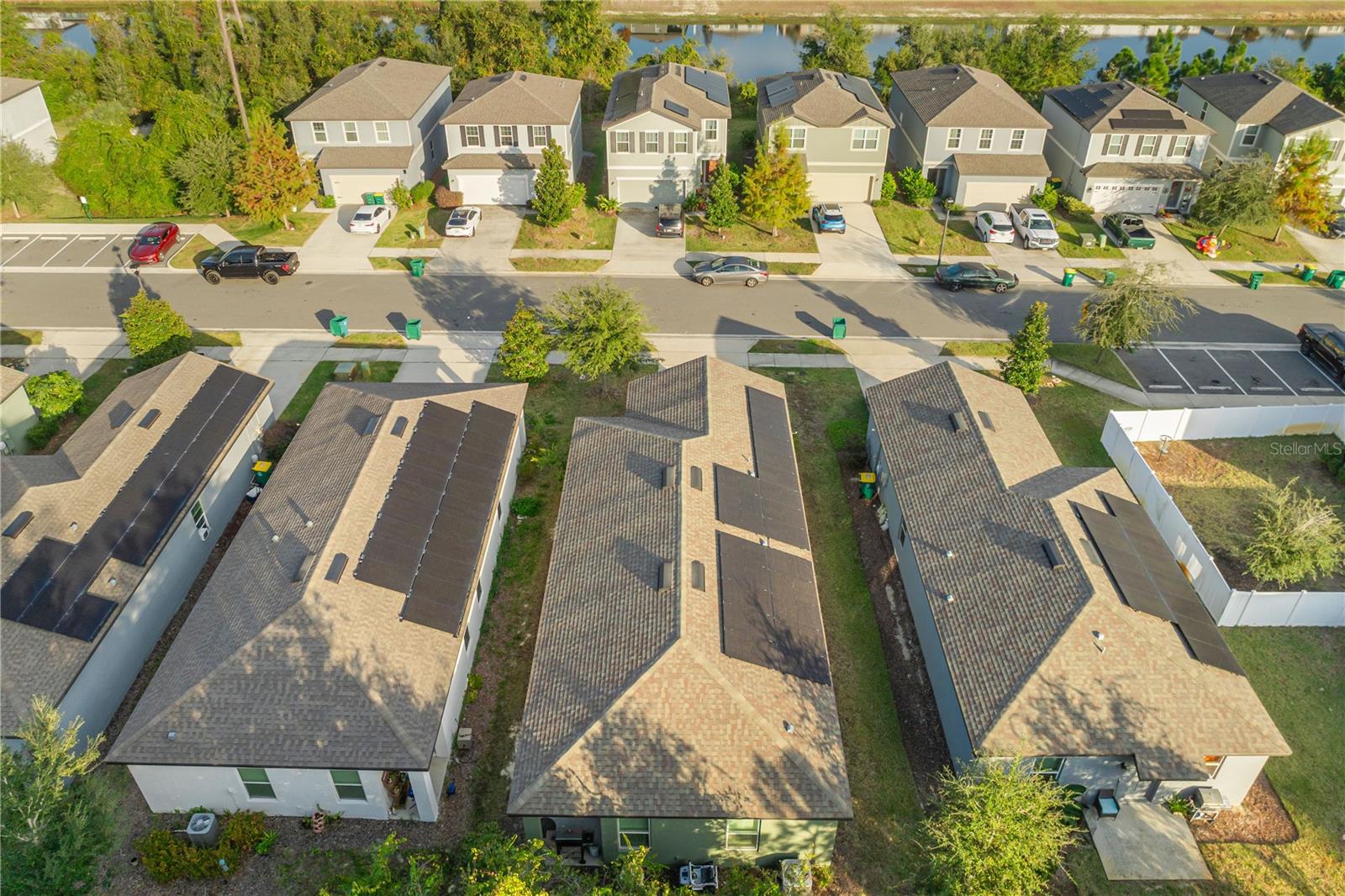 LINCOLN OAKS - Residential