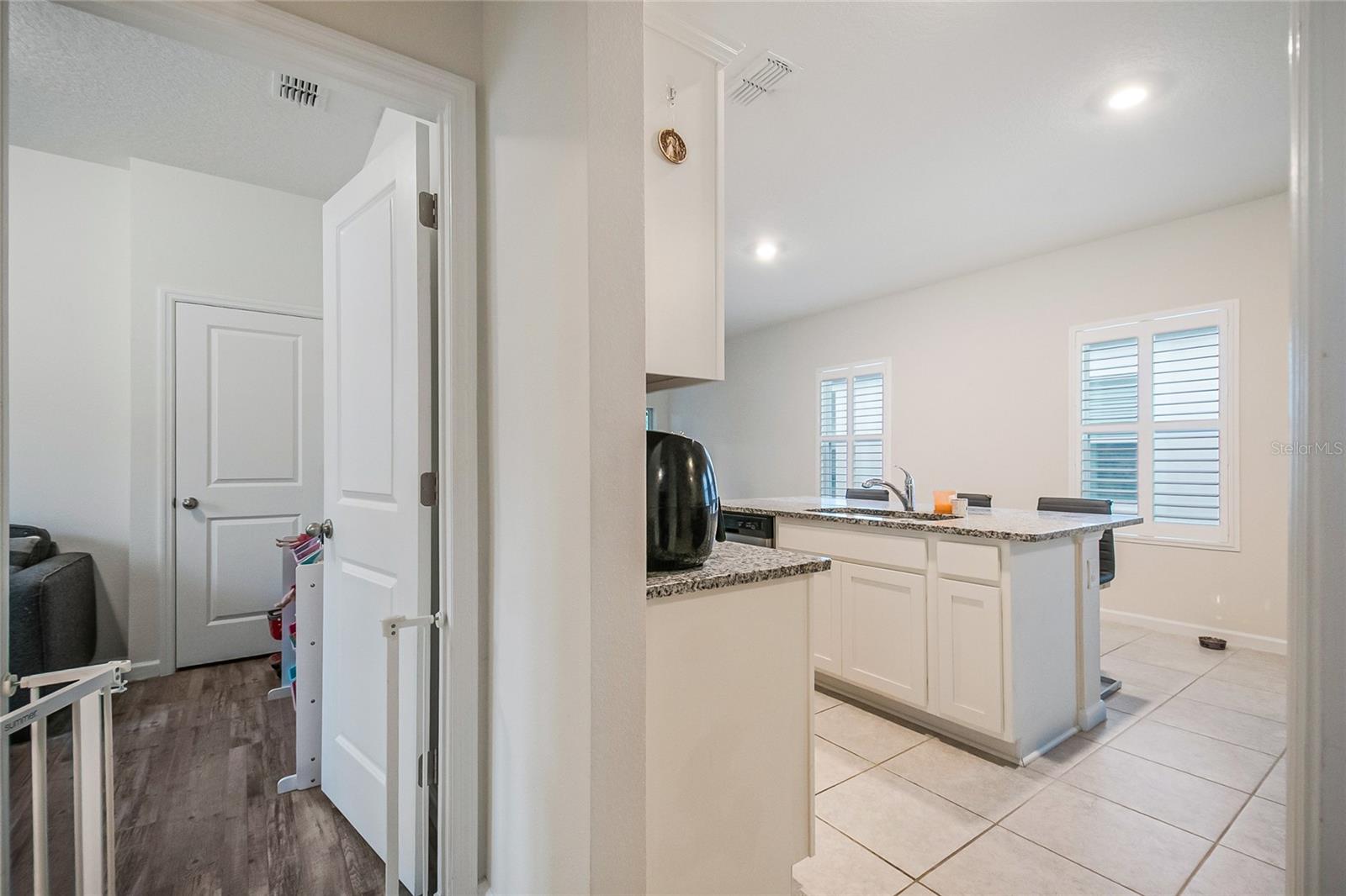 LINCOLN OAKS - Residential