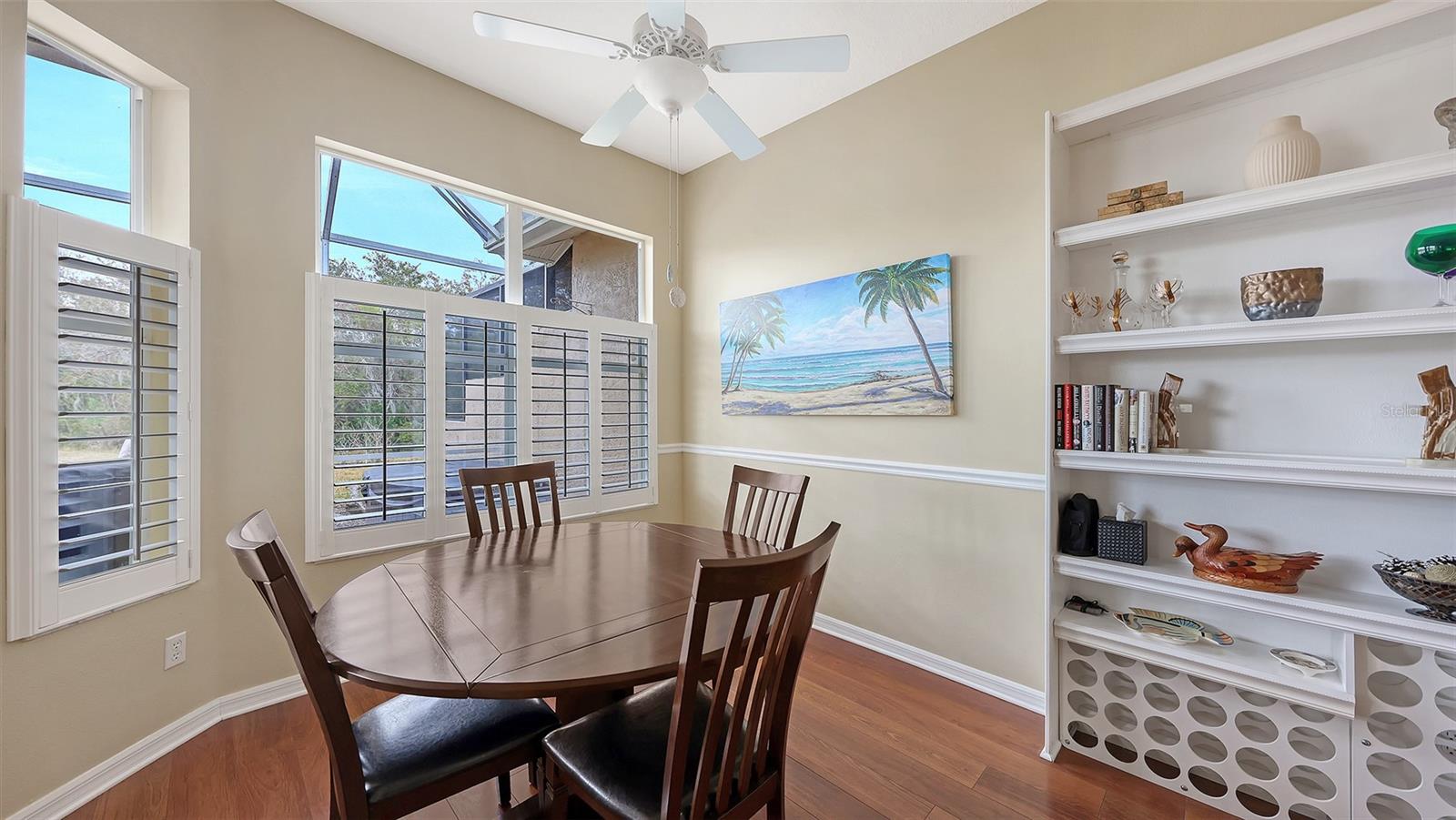 HERITAGE OAKS GOLF & COUNTRY CLUB - Residential