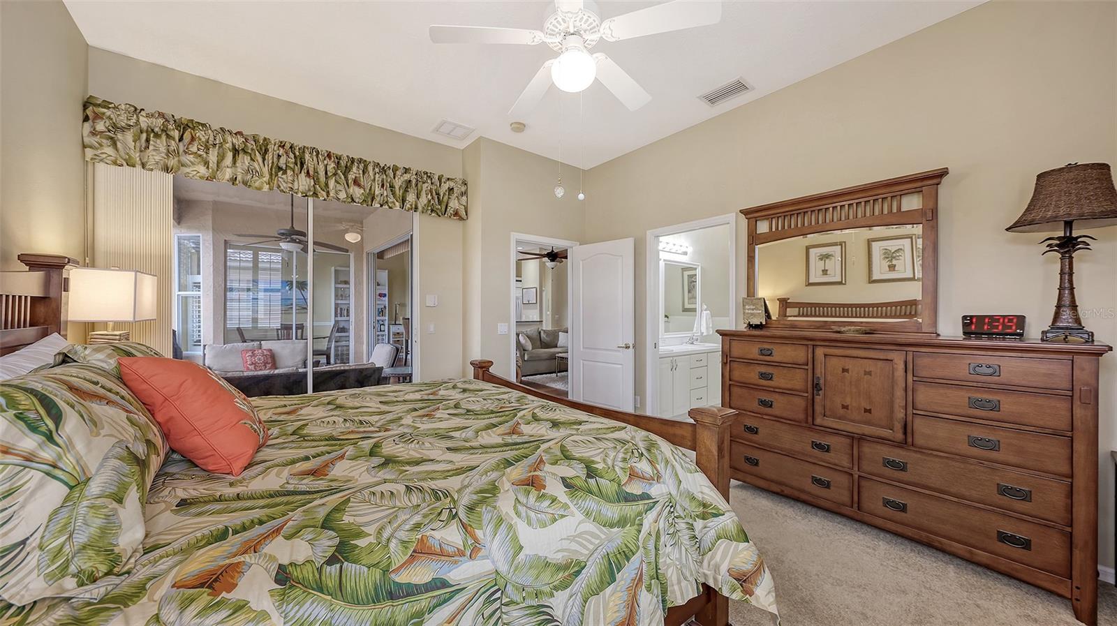 HERITAGE OAKS GOLF & COUNTRY CLUB - Residential