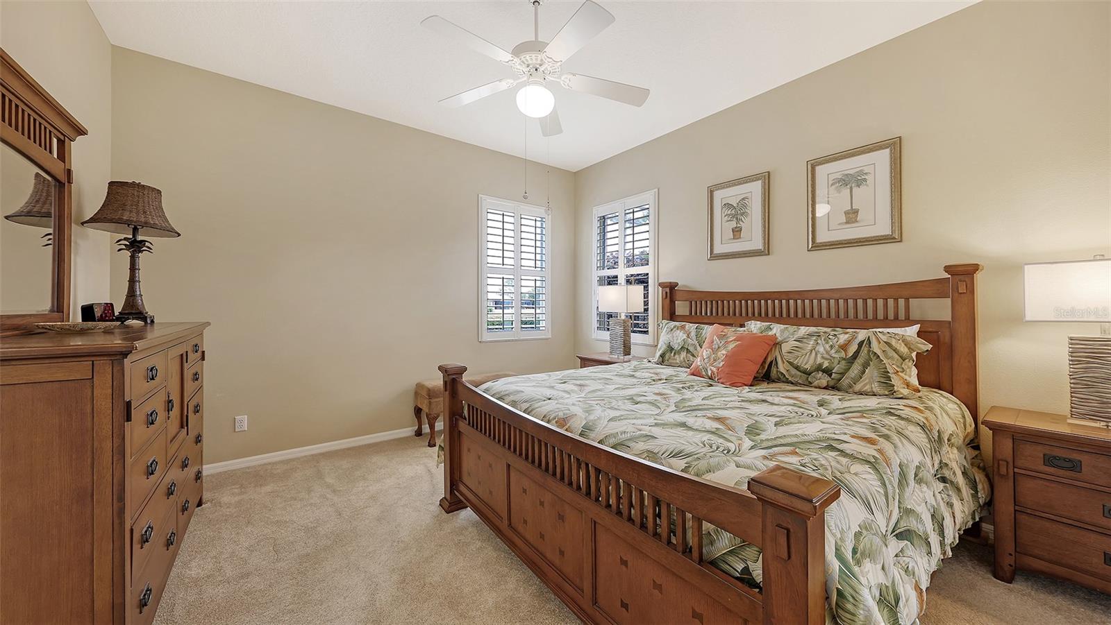 HERITAGE OAKS GOLF & COUNTRY CLUB - Residential