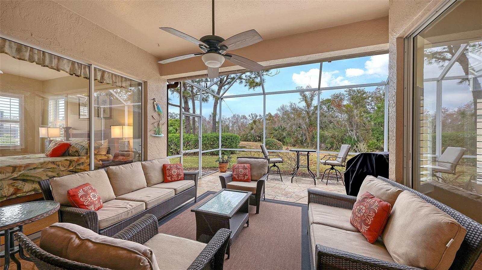 HERITAGE OAKS GOLF & COUNTRY CLUB - Residential