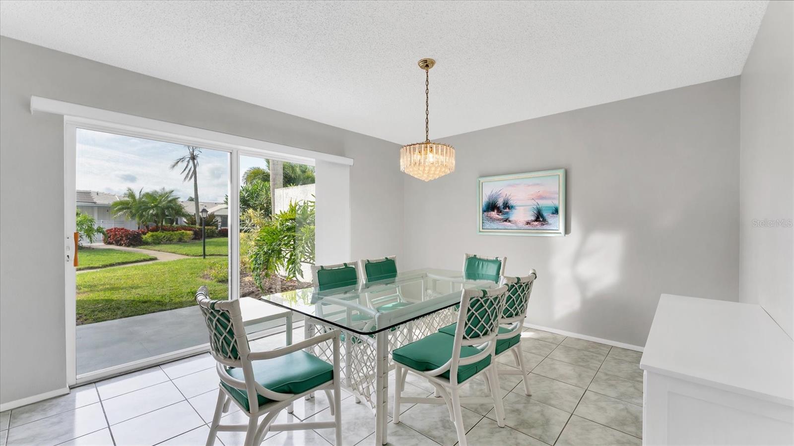 VILLAGE GREEN OF BRADENTON SEC 8 - Residential