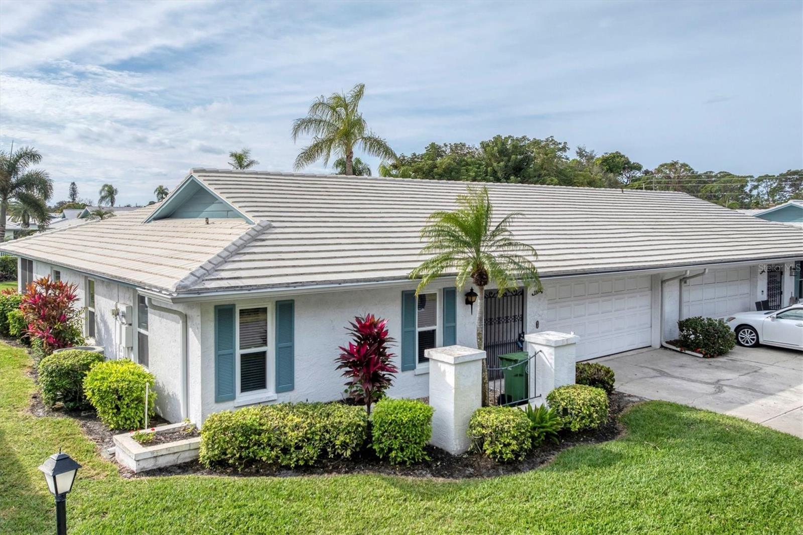 VILLAGE GREEN OF BRADENTON SEC 8 - Residential