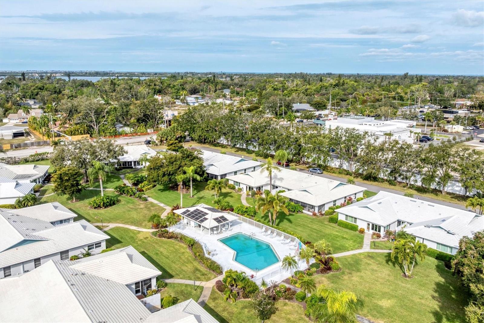 VILLAGE GREEN OF BRADENTON SEC 8 - Residential