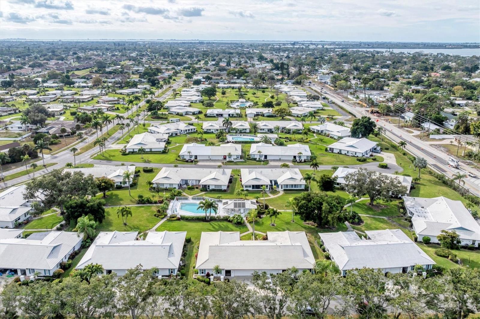 VILLAGE GREEN OF BRADENTON SEC 8 - Residential